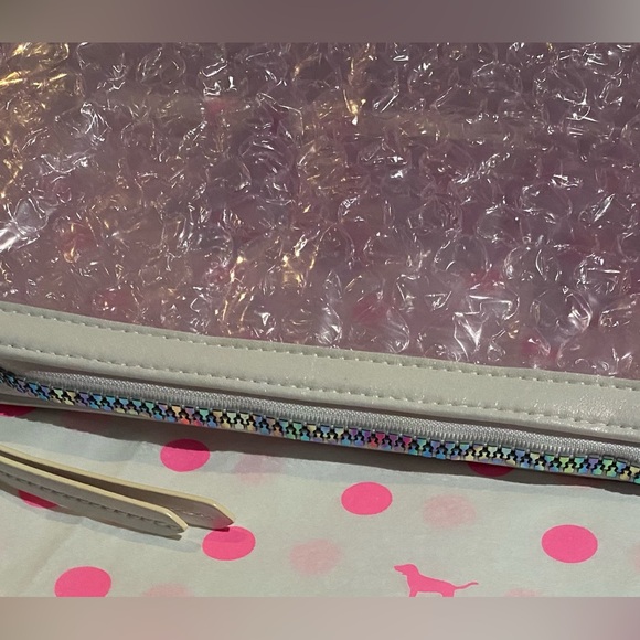 NWT Victoria’s Secret Pink makeup case cosmetic bag beauty bag travel case heart - Picture 3 of 7